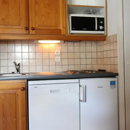 6 Pers, Centre Village, Proche Pistes, 52m², Balcon, Wifi, Casier A Skis, Draps Inclus - Fr-1-508-12